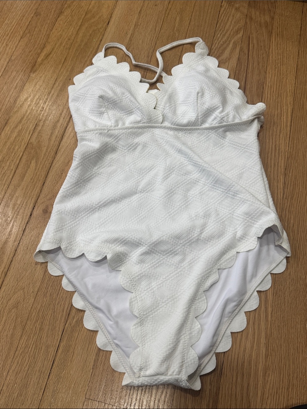 Cupshe White Textured Scalloped One-Piece Swimsuit